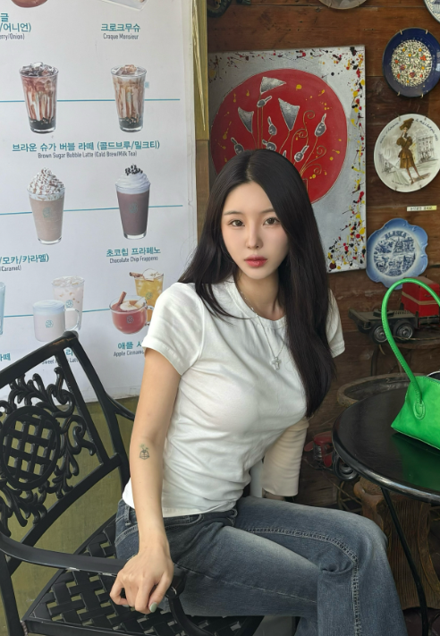 리즈출장샵 예산 관리사 사코리(일본)